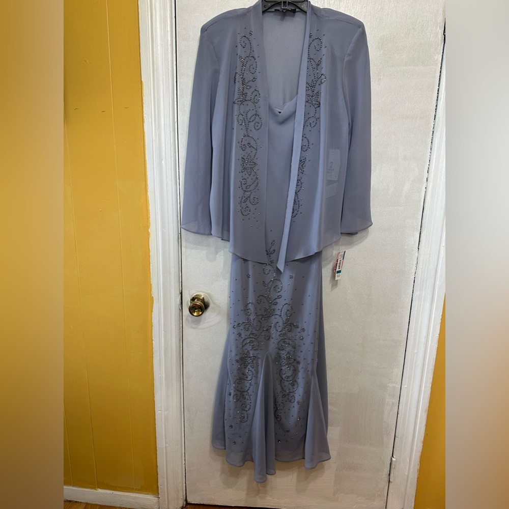 R&M Richards Beaded Chiffon 2 piece Jacket /Dress size 16